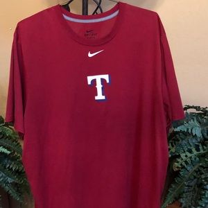 Men’s 2X Nike shirt